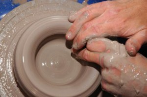 courses on how to use the potter's wheel