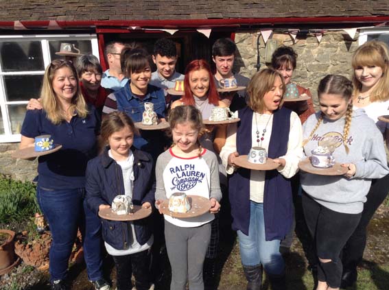 Eastnor Pottery hosts big family group for Christmas gift pottery session